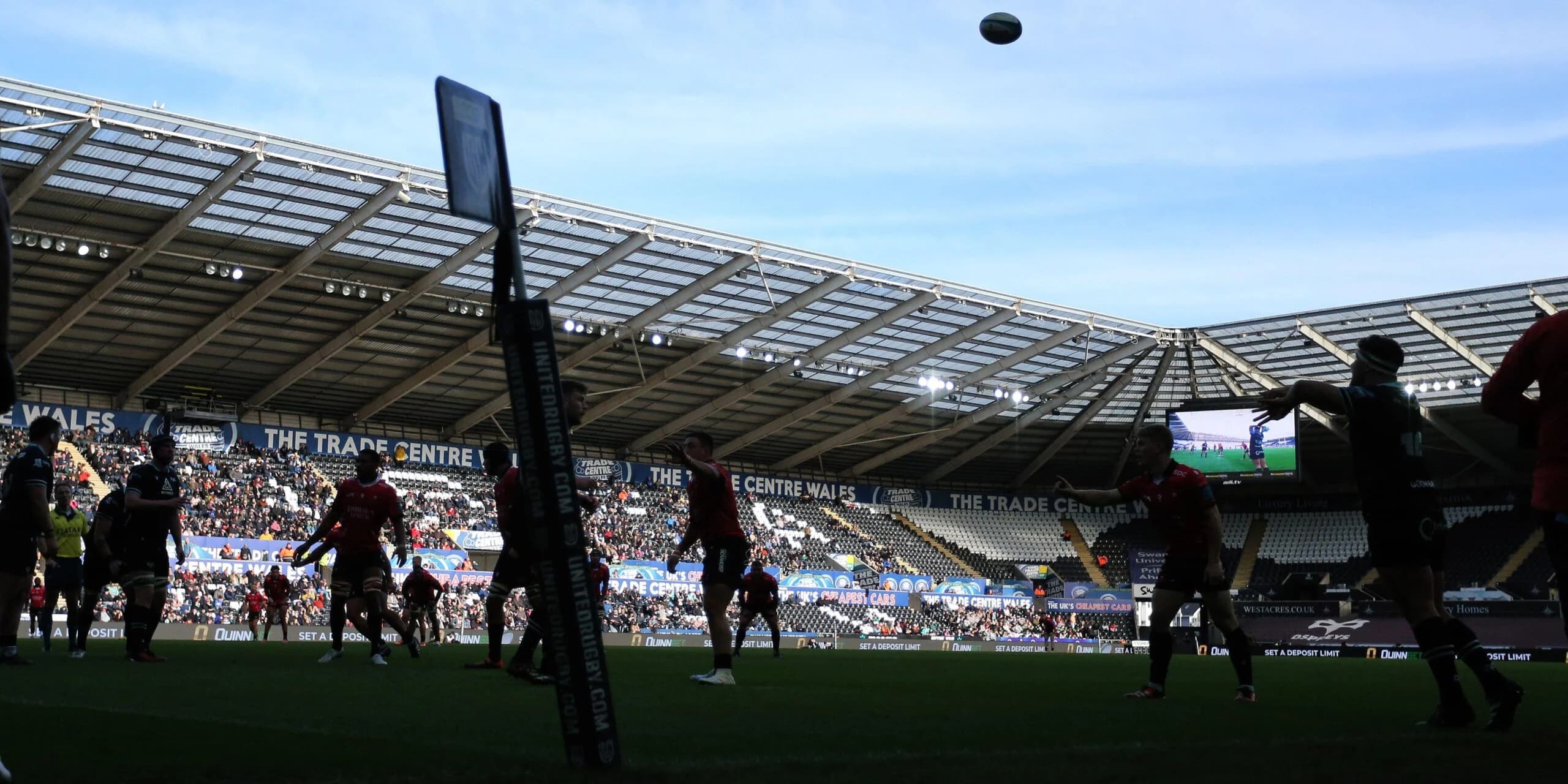 Ospreys players at the Swansea.com stadium. Pic: Andrew Orchard/Alamy Live news