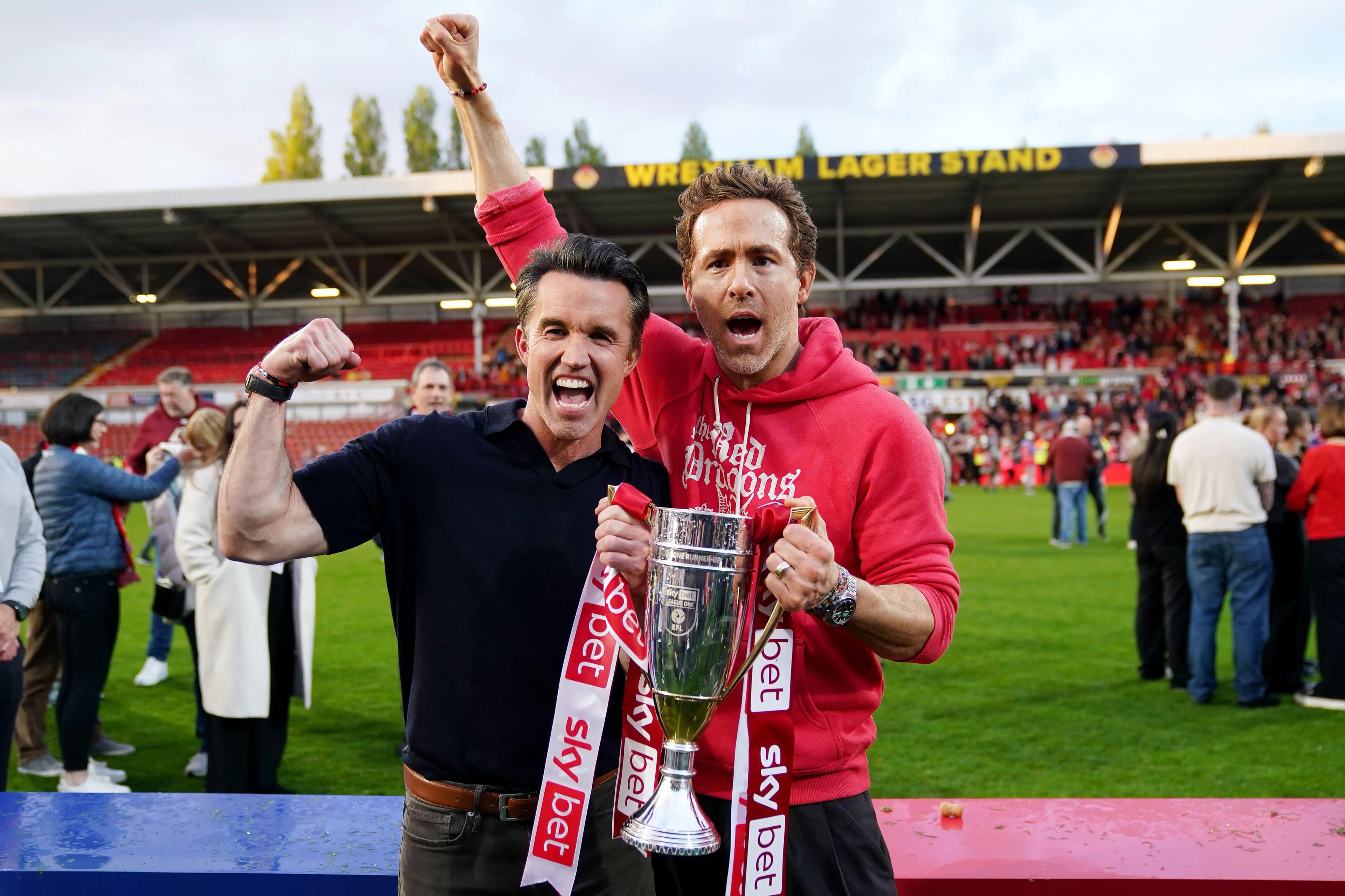 Wrexham co-owners Ryan Reynolds (right) and Rob McElhenney. Pic. Alamy