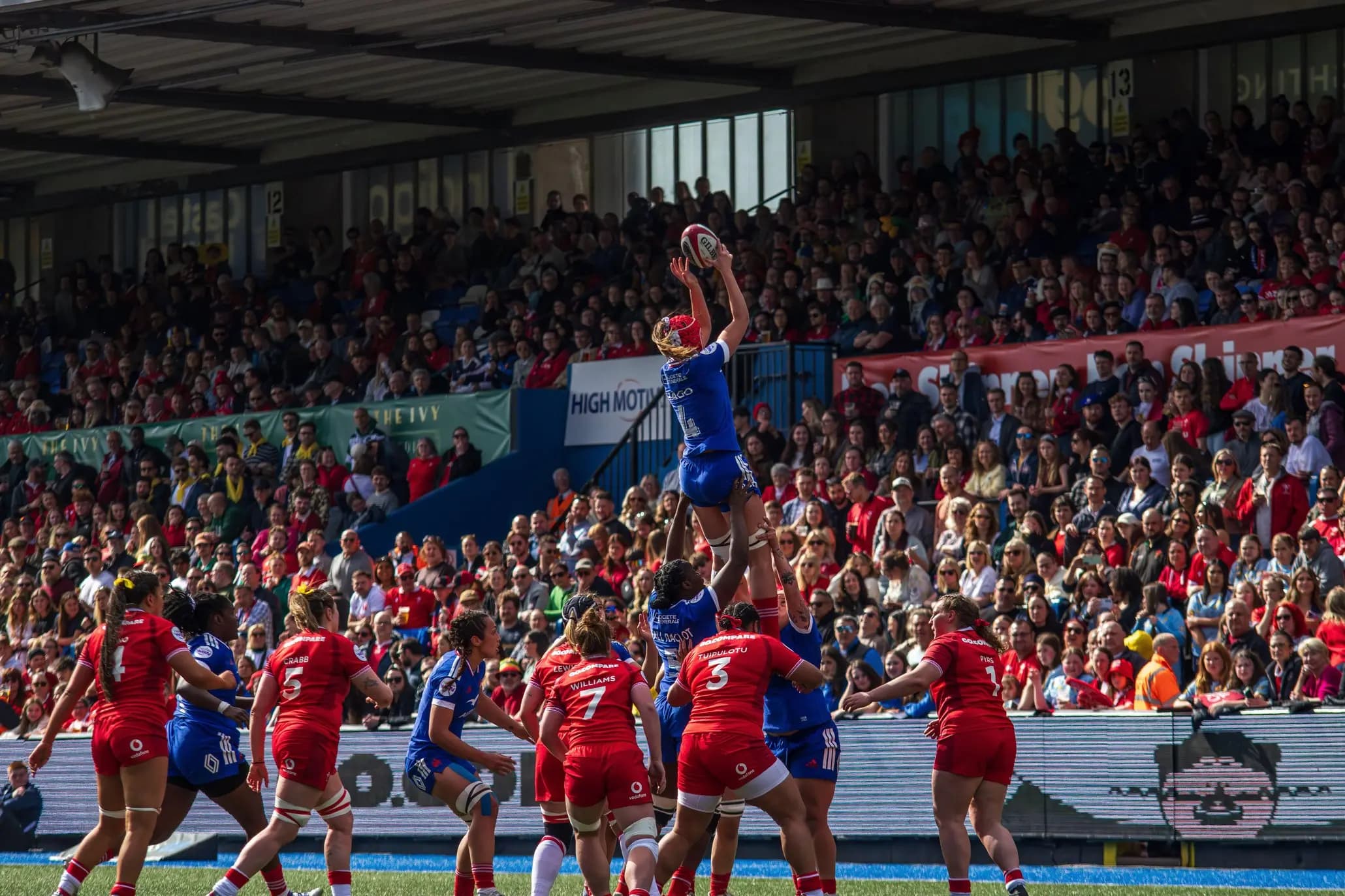 French second row Kiara Zago catches lineout ball during Wales versus France. Pic: Alamy