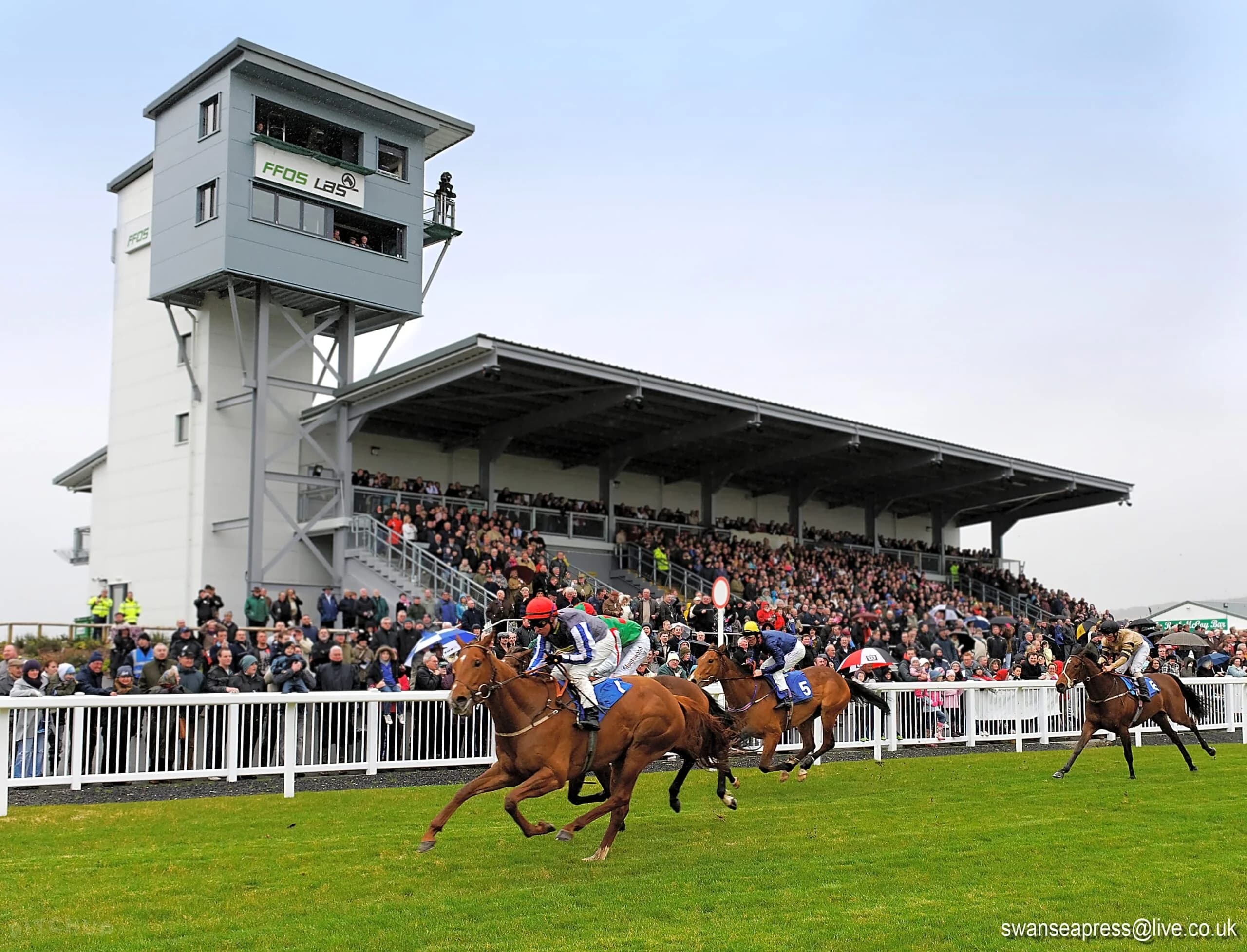 It's Christmas Jumper Raceday at Ffos Las. Pic: Ffos Las Racecourse