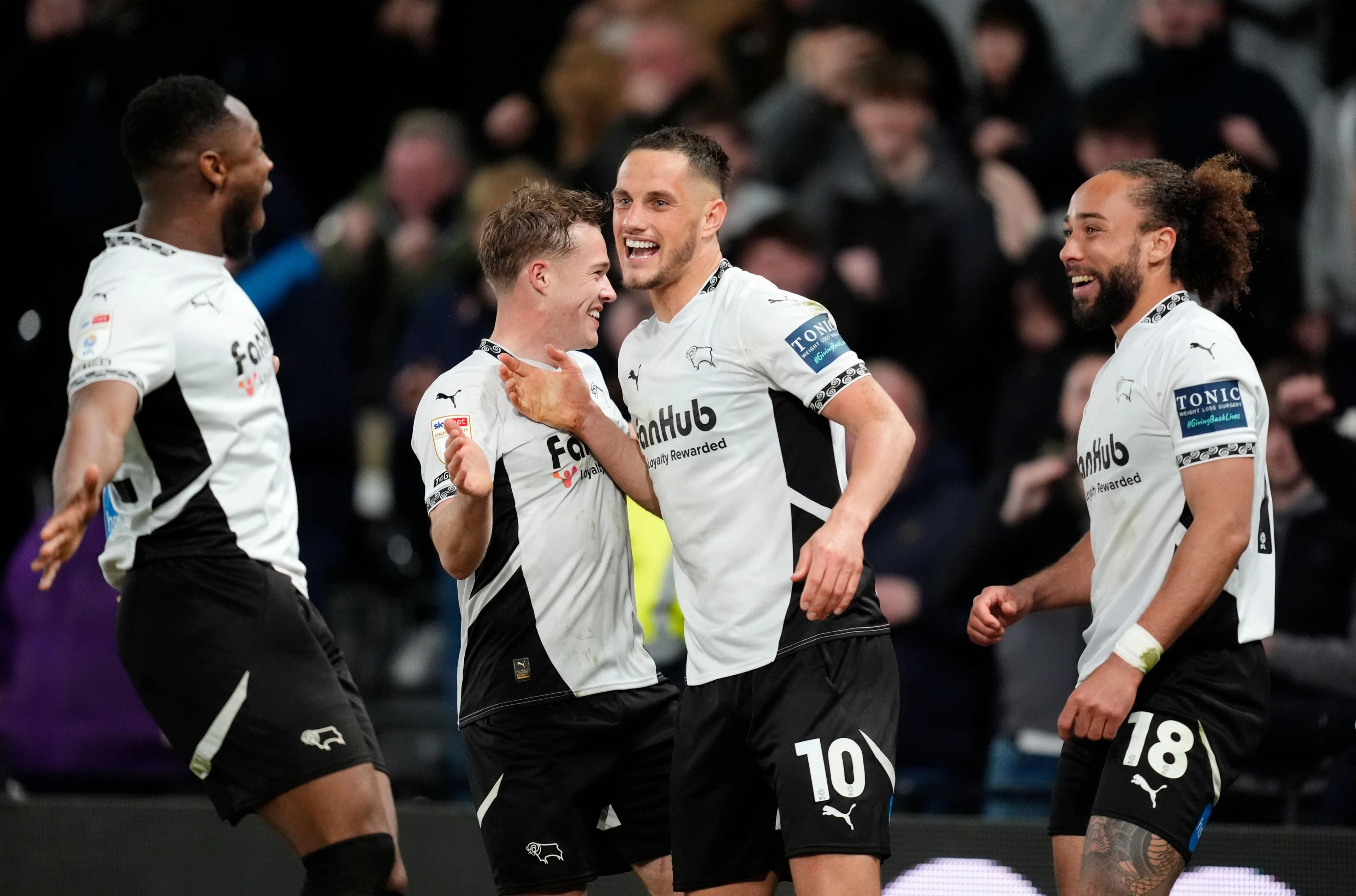 Derby County strker Jerry Yates celebrates his goal.