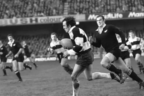 Phil Bennett led the Barbarians against Penarth in 1976. Pic. Alamy